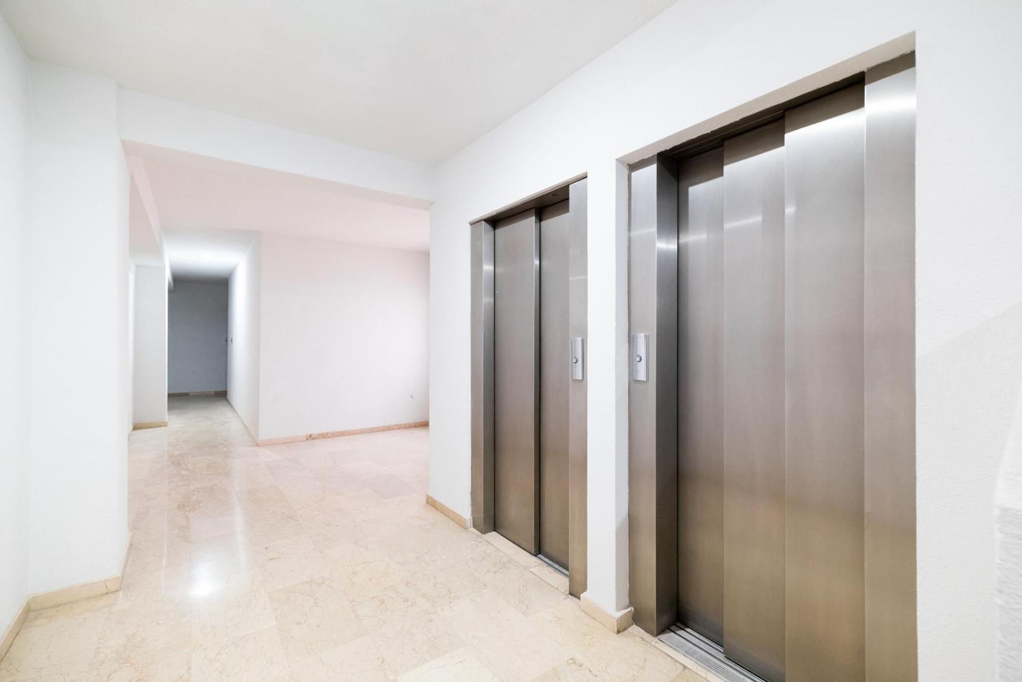 Piso Junto A Parque De Ciencias En Appartement *